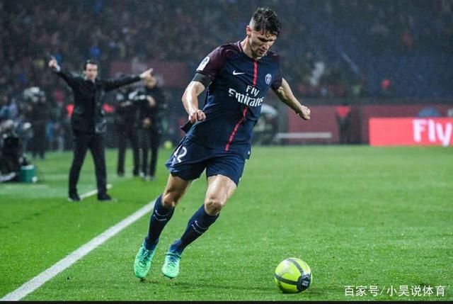 拉门斯：我是看库尔图瓦的比赛长大的，诺伊尔也是我的榜样（拉门斯：从小看库尔图瓦踢球成长，诺伊尔亦是我的偶像）