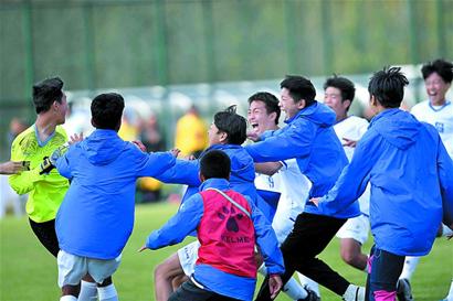 墨尔本城vs麦克阿瑟首发：卡普托领衔！金森健志、池东沅在列（墨尔本城对阵麦克阿瑟首发公布：卡普托领衔，金森健志与池东沅在列）