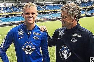 勇士104-96鹈鹕，巴特勒24+8+10，格林9中0，锡安25分