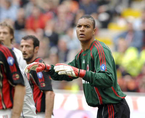 曲刚：对于梅州的未来没收到任何消息；希望球员今后能有更好发展（曲刚：梅州未来暂无消息，期望球员今后有更好发展）