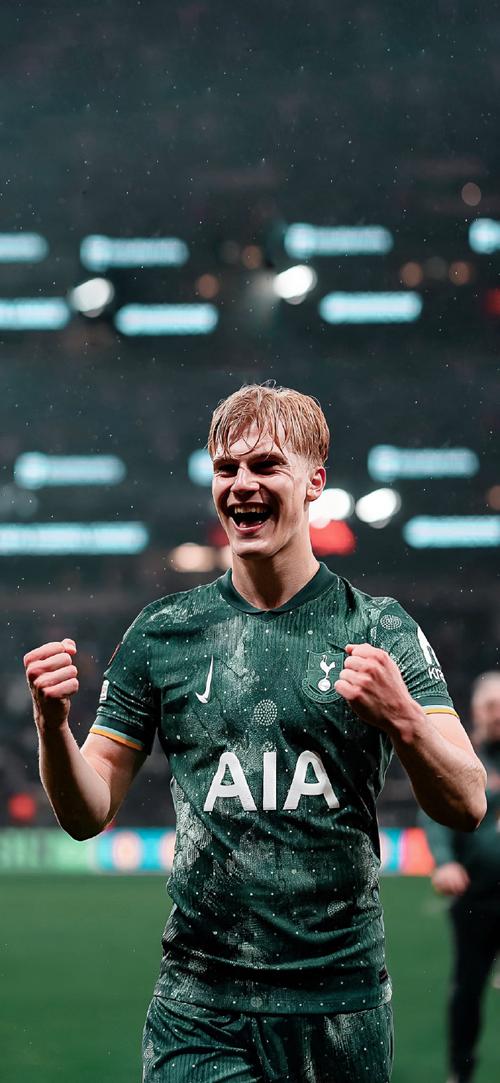 新疆95-96深圳遭3坏消息！外援配置糟糕，外线防守拉胯，欠缺领袖（新疆95-96憾负深圳，三大短板暴露：外援配置不佳、外线防守不给力、缺乏领袖）